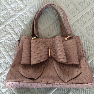 Crossi Light Gray Bow Front Handbag  Satchel Zip Close Inside Pockets 11.5 x 9"